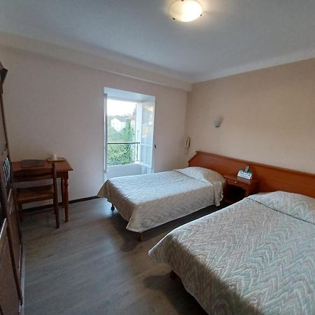 Logis Hotel Du Pont D'Or Баржоль Экстерьер фото
