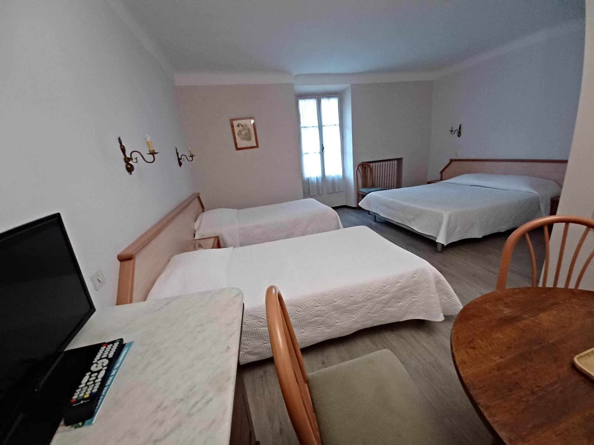 Logis Hotel Du Pont D'Or Баржоль Экстерьер фото