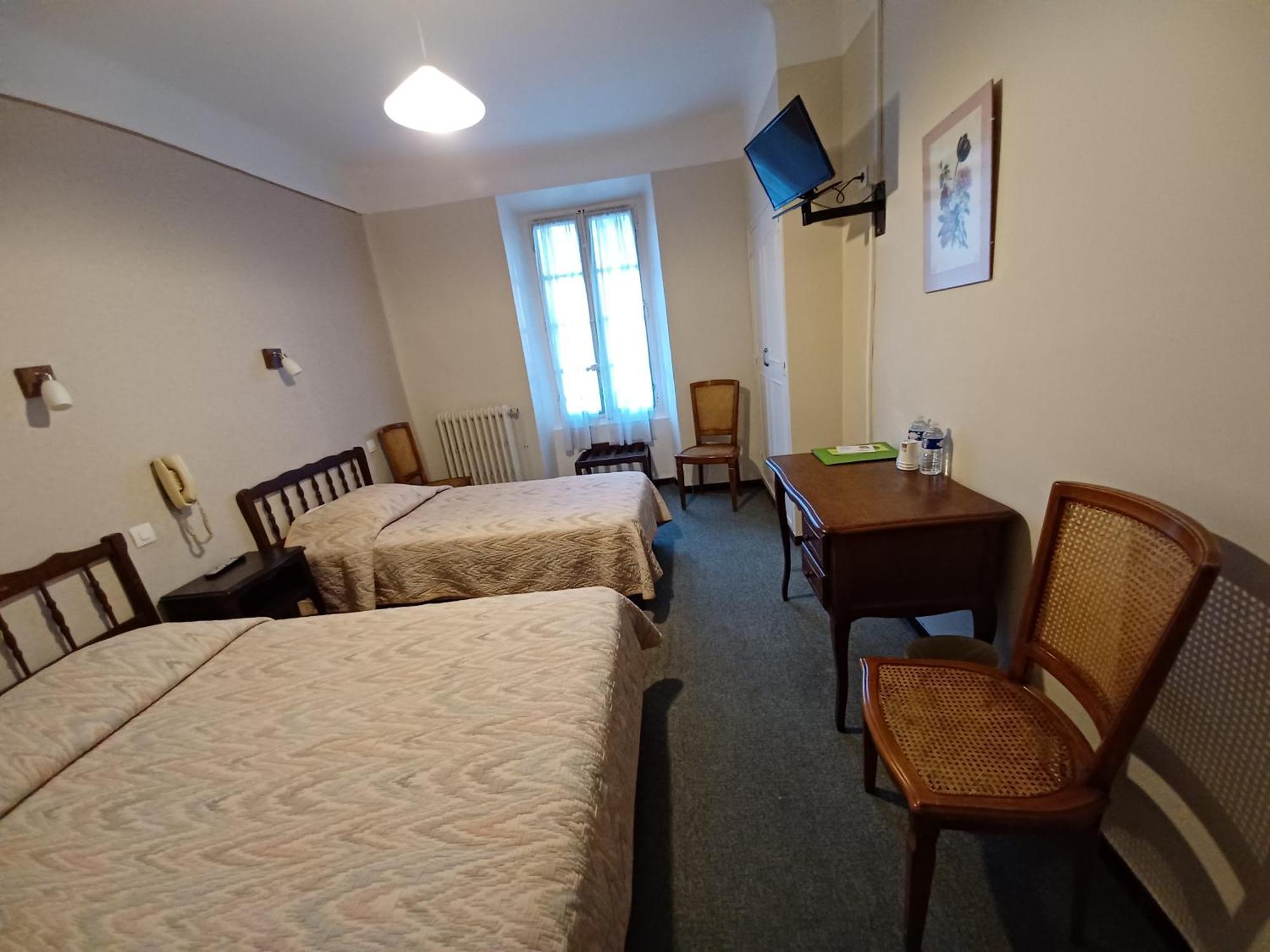 Logis Hotel Du Pont D'Or Баржоль Экстерьер фото